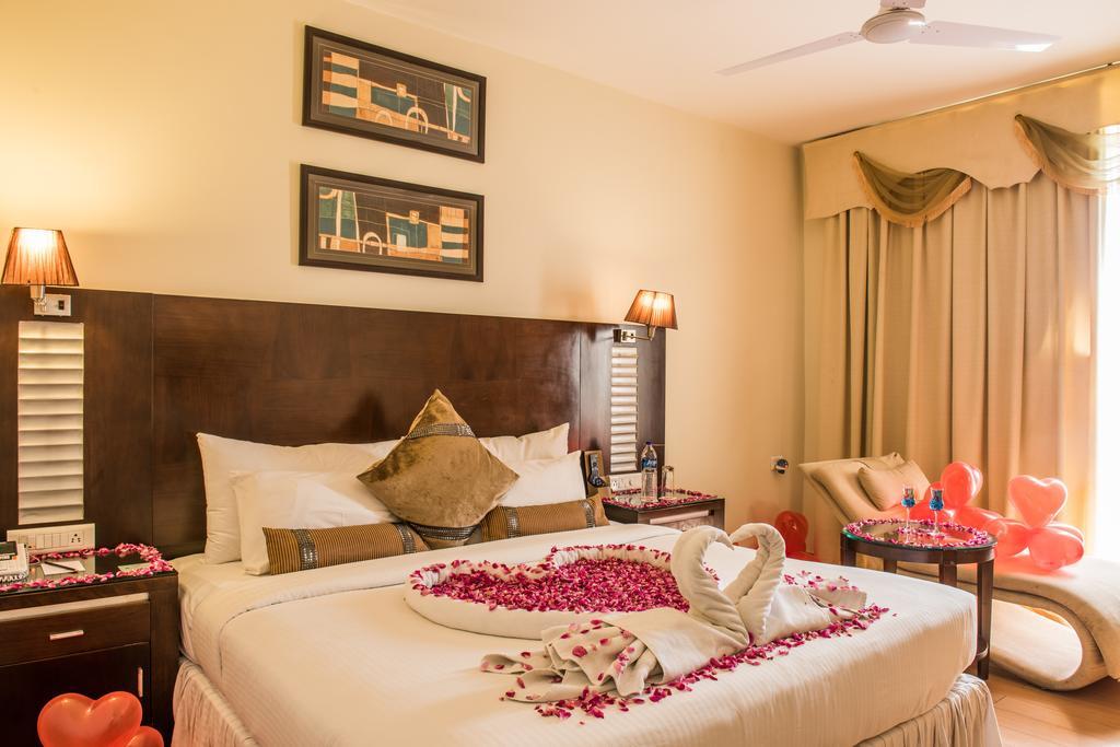 The Red Maple Mashal Indore Esterno foto