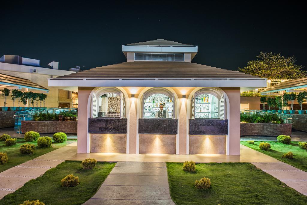 The Red Maple Mashal Indore Esterno foto